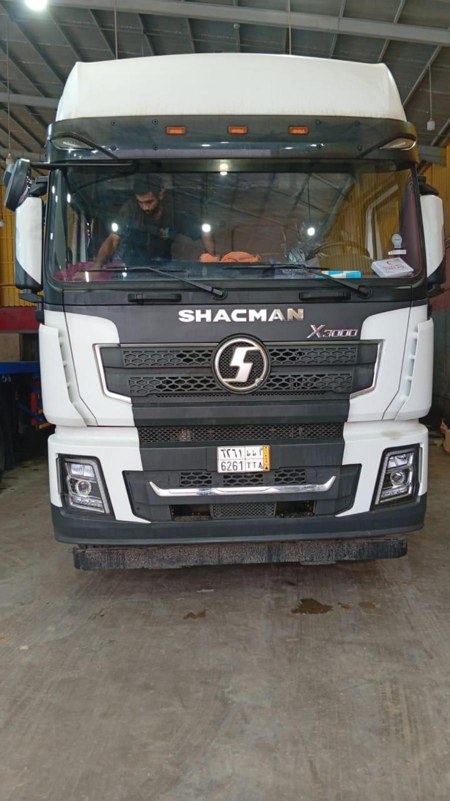 Shacman truck, plate 6261 TTA