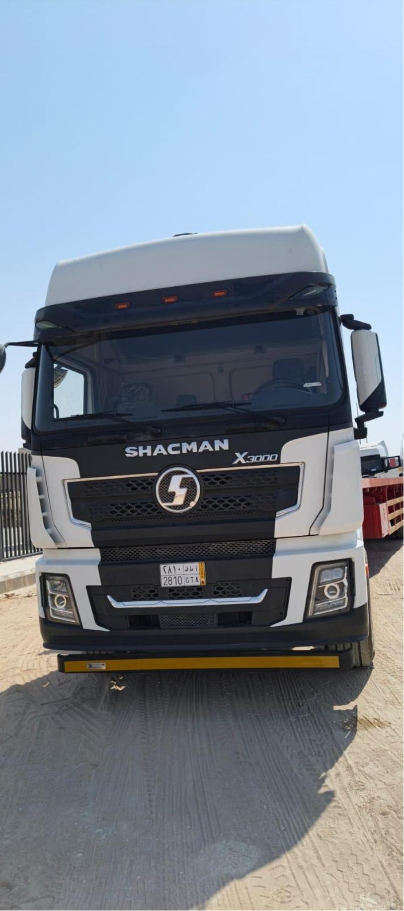 Shacman truck, plate 2810 GTA
