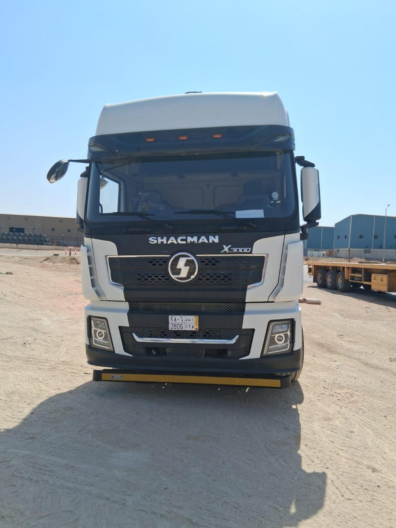 Shacman truck, plate 2806 GTA