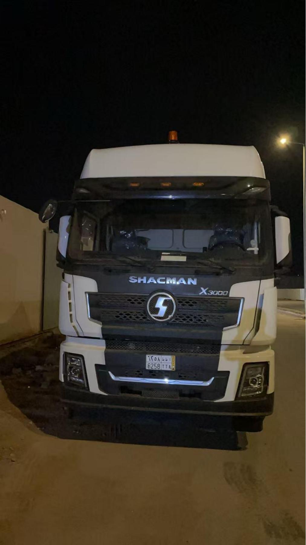 Shacman truck, plate 6258 TTA