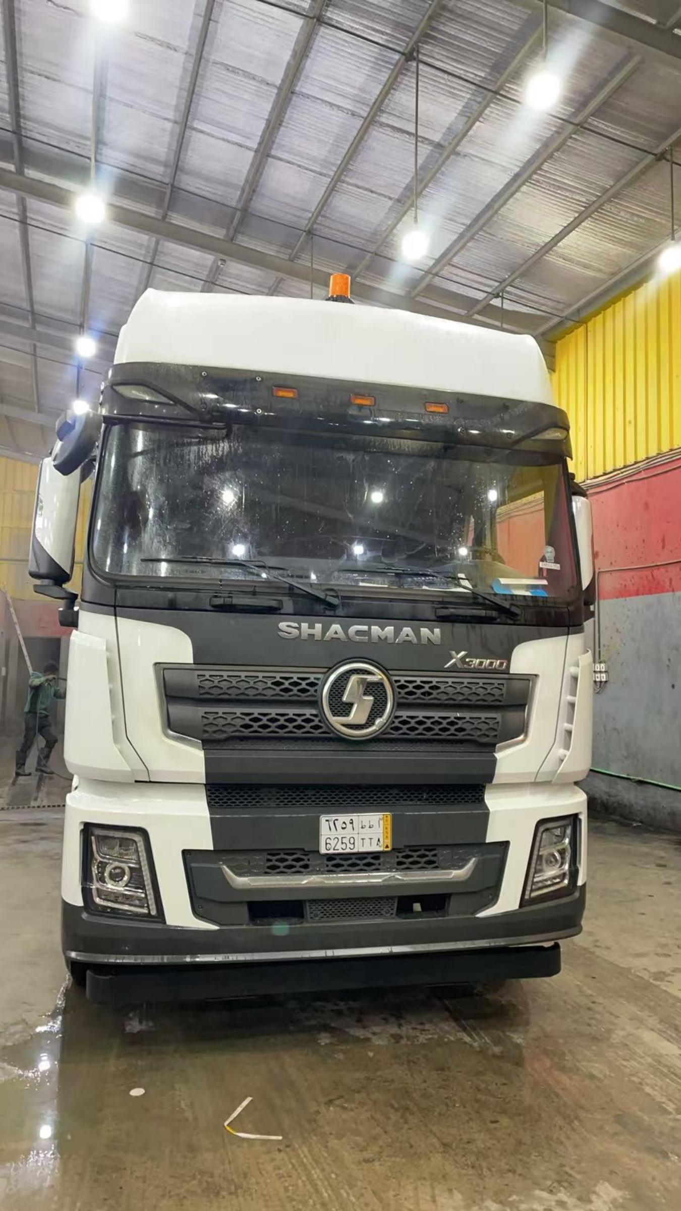 Shacman truck, plate 6259 TTA