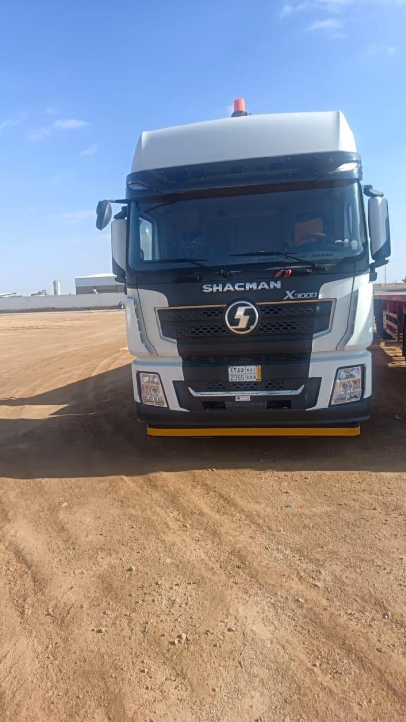 Shacman truck, plate 2355 HXA