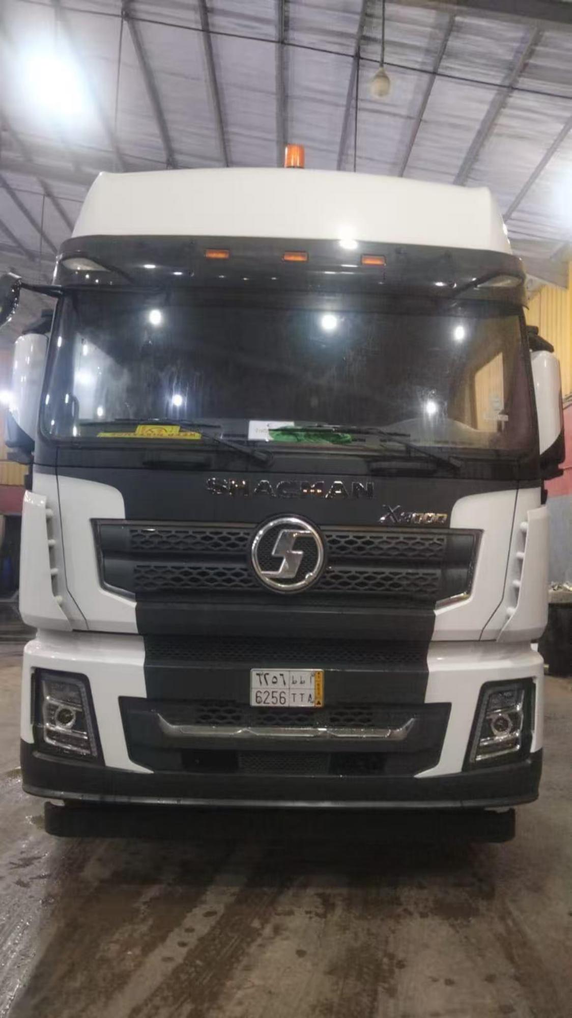 Shacman truck, plate 6256 TTA