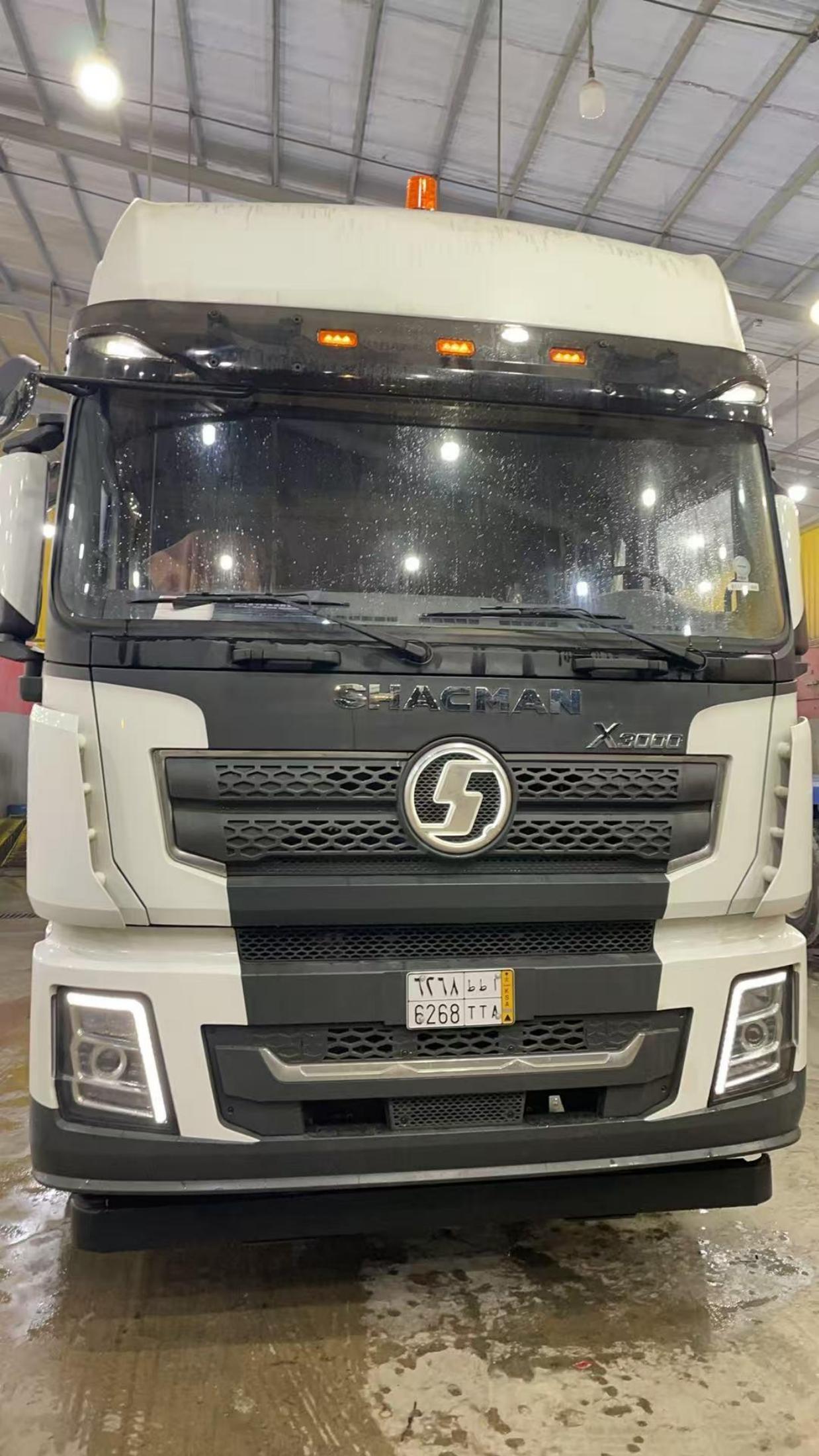 Shacman truck, plate 6268 TTA