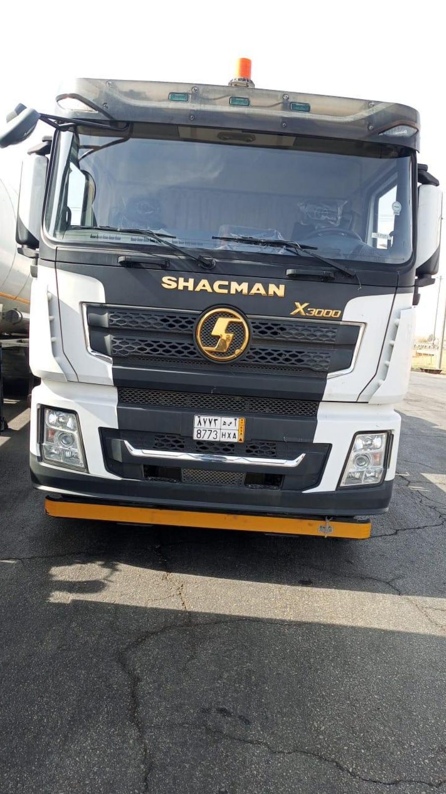 Shacman truck, plate 8773 HXA